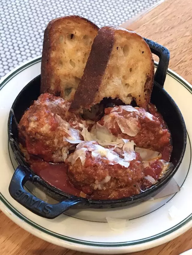 Pizzeria Delfina