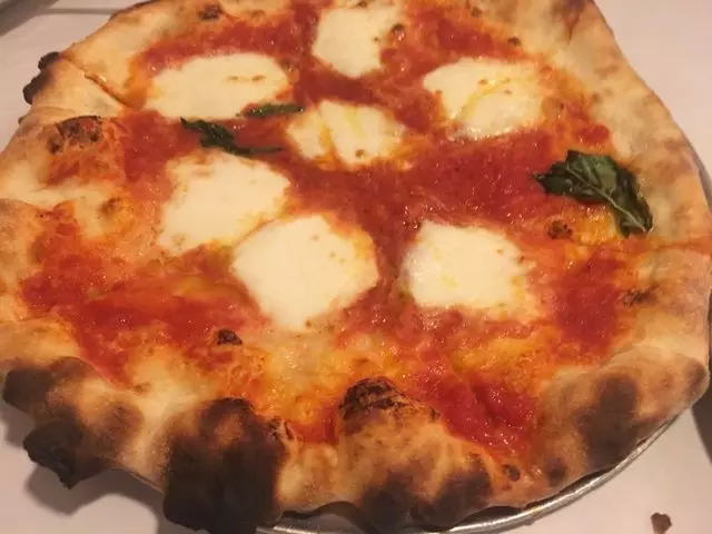 Pizzeria Delfina