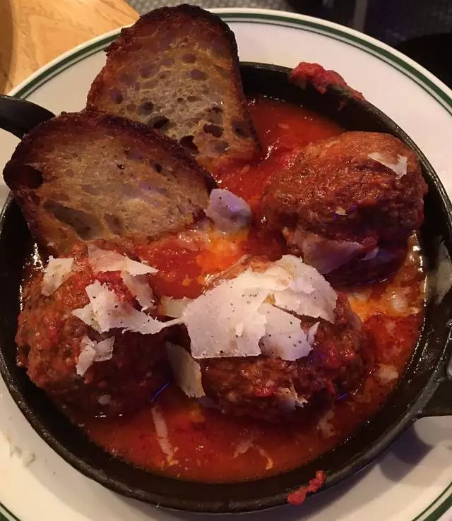 Pizzeria Delfina