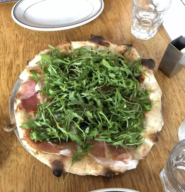 Pizzeria Delfina