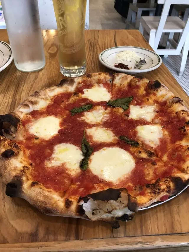 Pizzeria Delfina