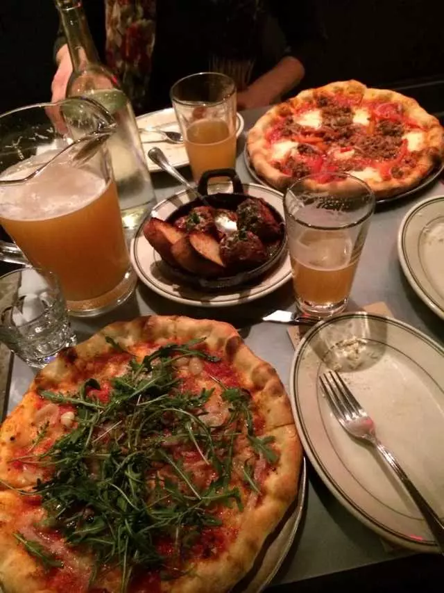 Pizzeria Delfina