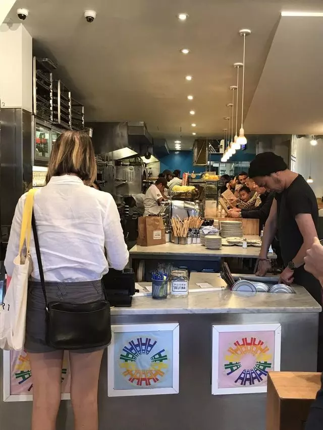 Pizzeria Delfina