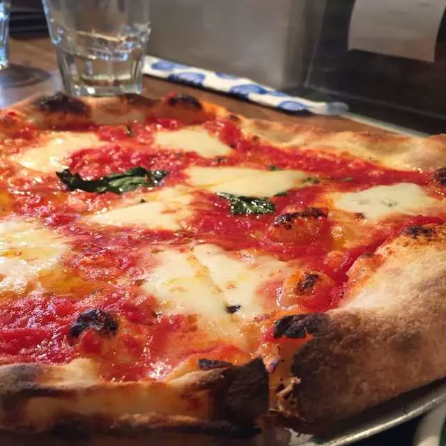 Pizzeria Delfina