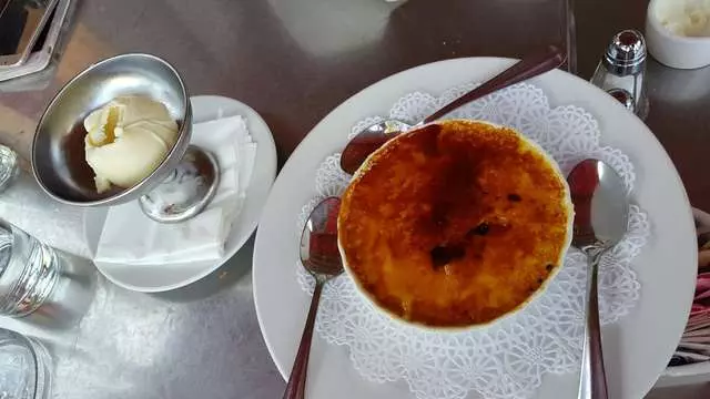 Chez Maman