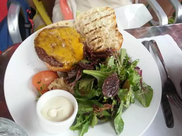 Chez Maman
