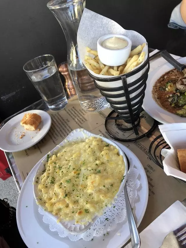 Chez Maman