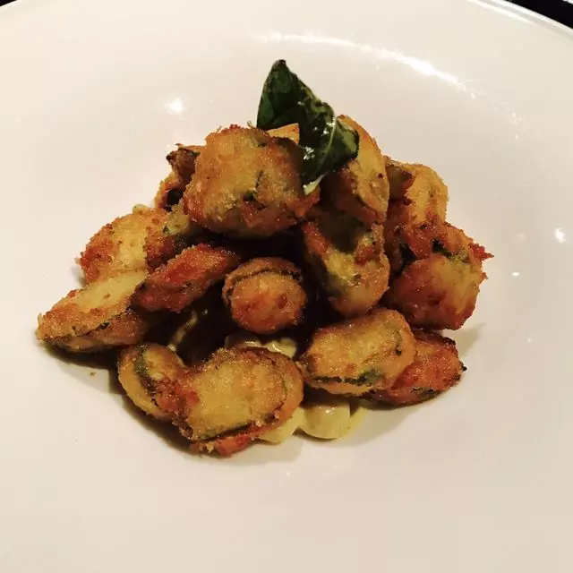 1601 Bar & Kitchen
