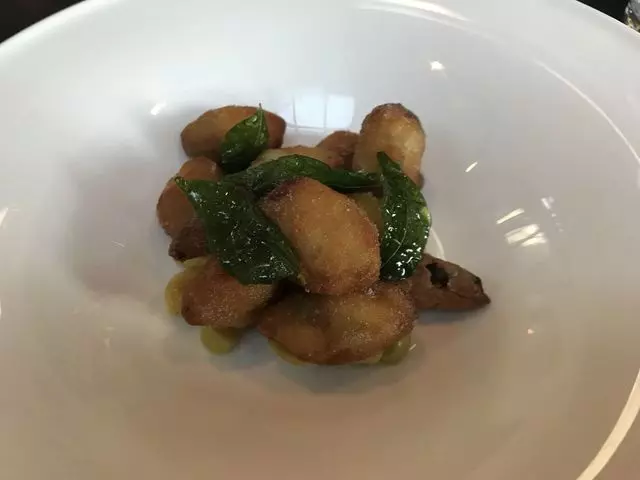 1601 Bar & Kitchen