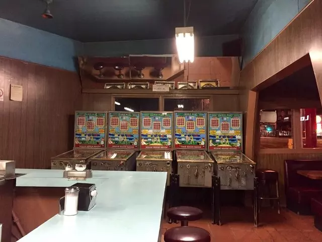 Silver Crest Donut Shop
