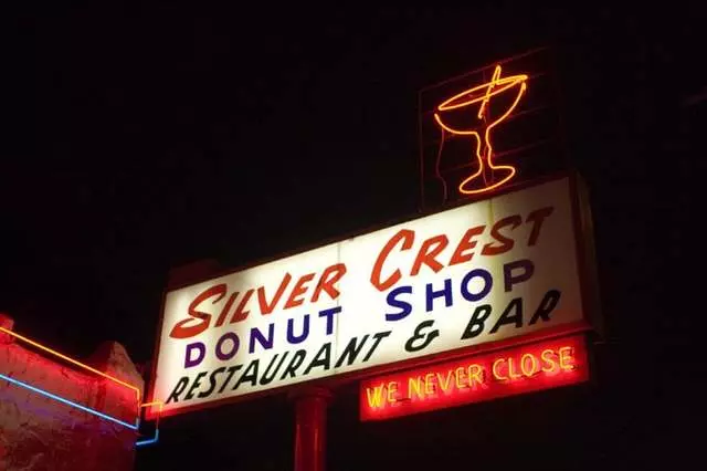 Silver Crest Donut Shop