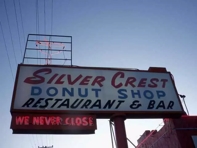 Silver Crest Donut Shop