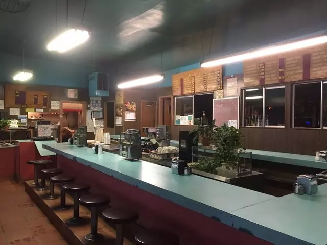 Silver Crest Donut Shop