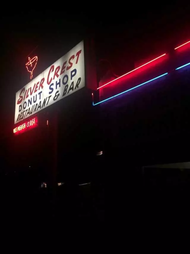 Silver Crest Donut Shop