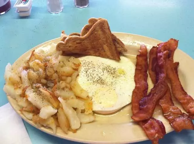 Silver Crest Donut Shop