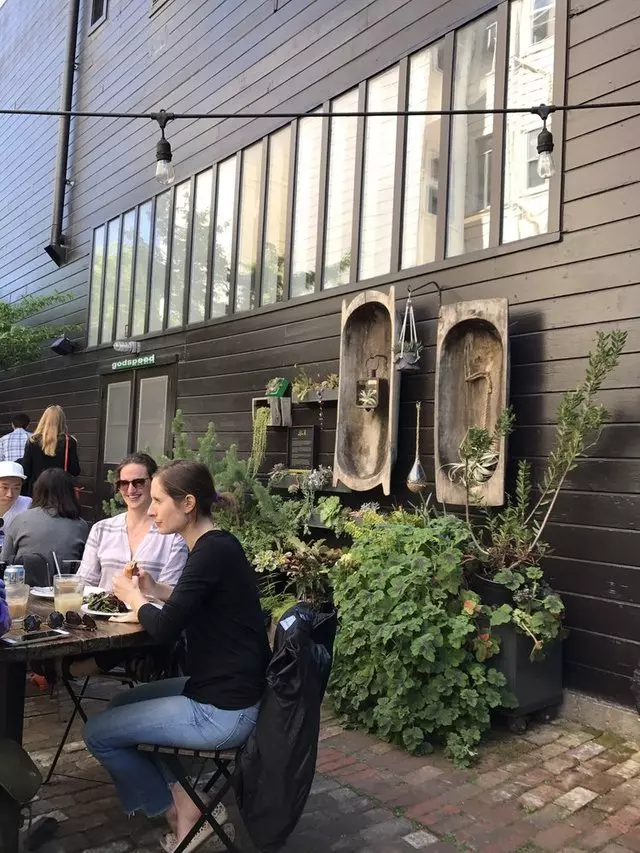 Stable Cafe