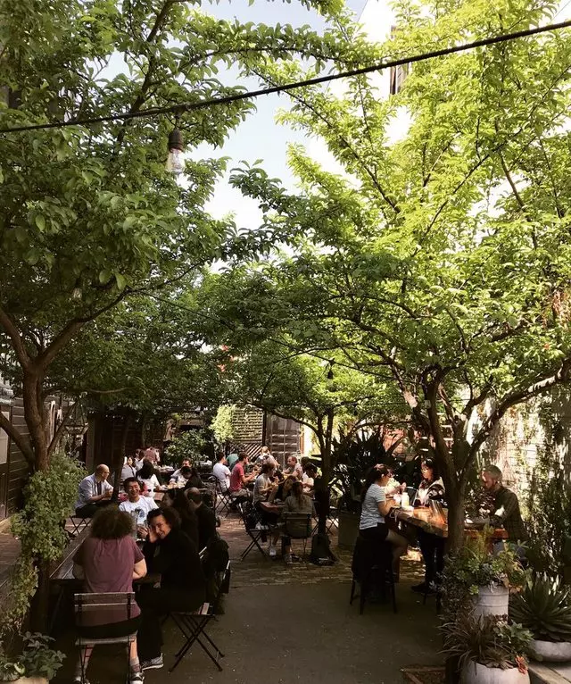 Stable Cafe