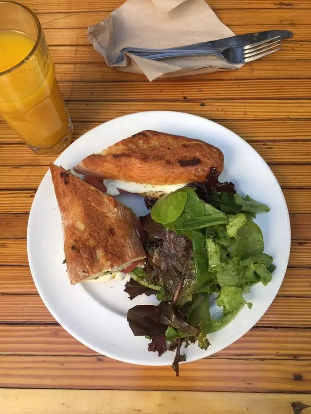 Stable Cafe