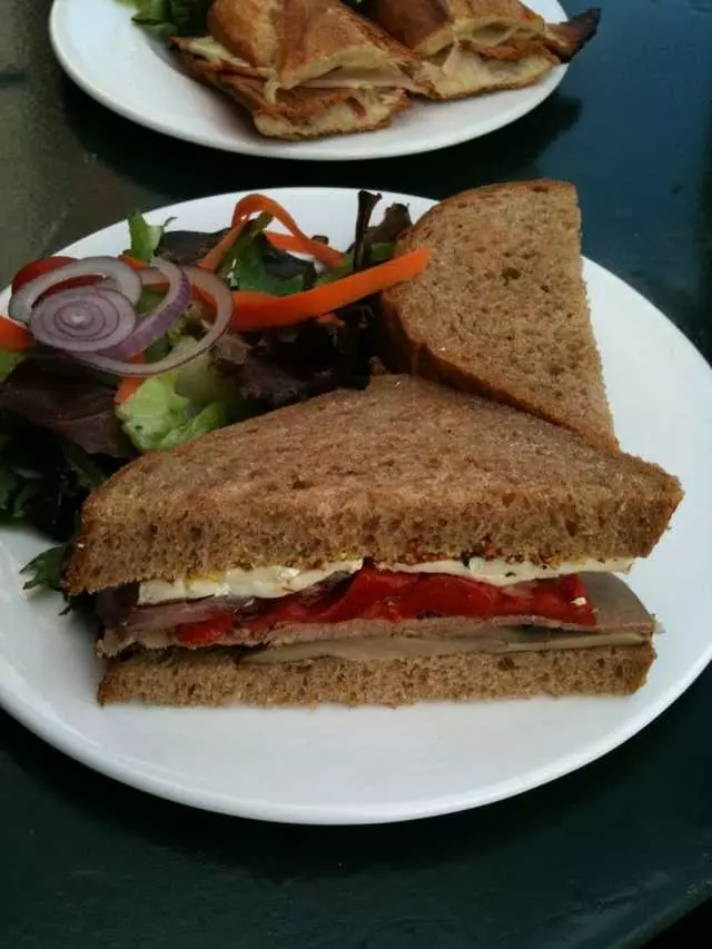 Stable Cafe