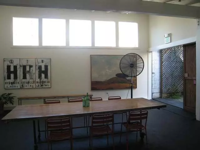 Stable Cafe
