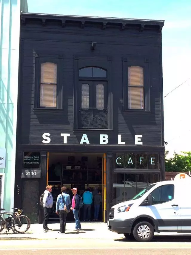 Stable Cafe