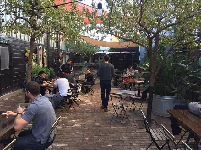 Stable Cafe