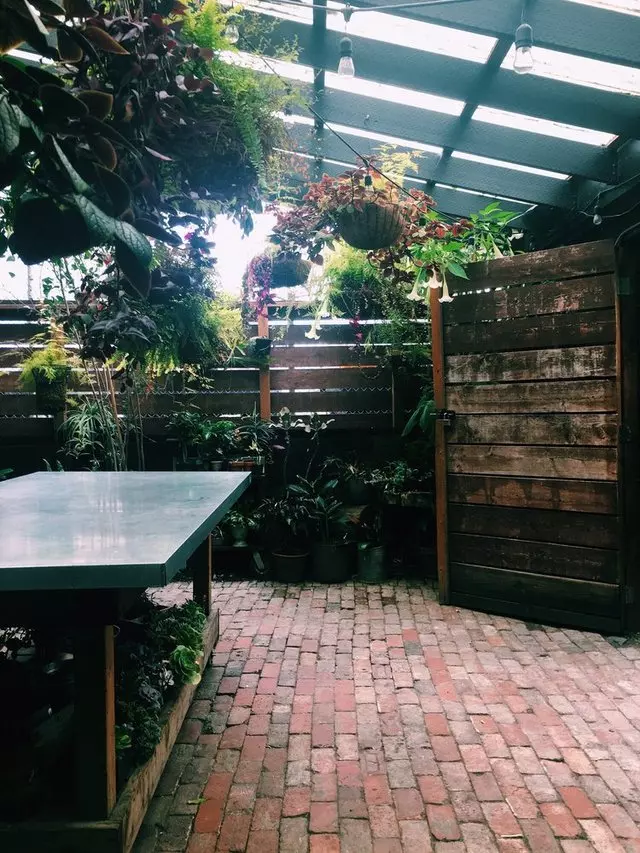 Stable Cafe