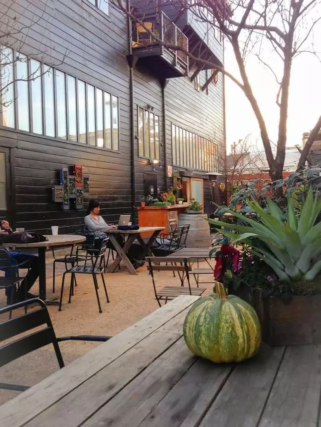 Stable Cafe