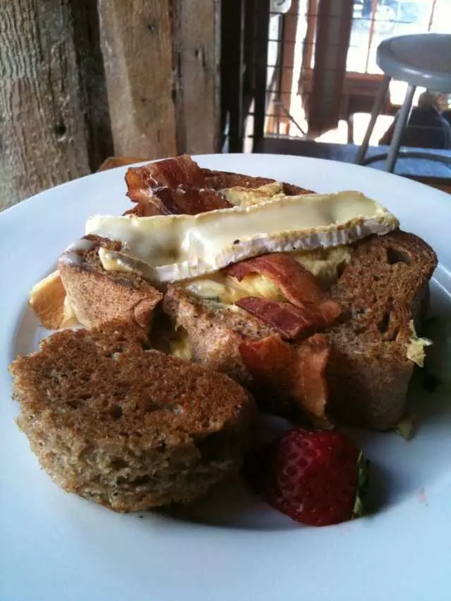Stable Cafe