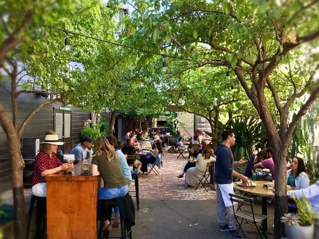 Stable Cafe
