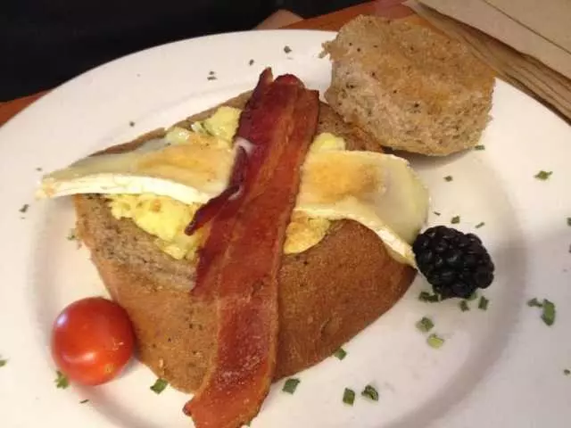 Stable Cafe