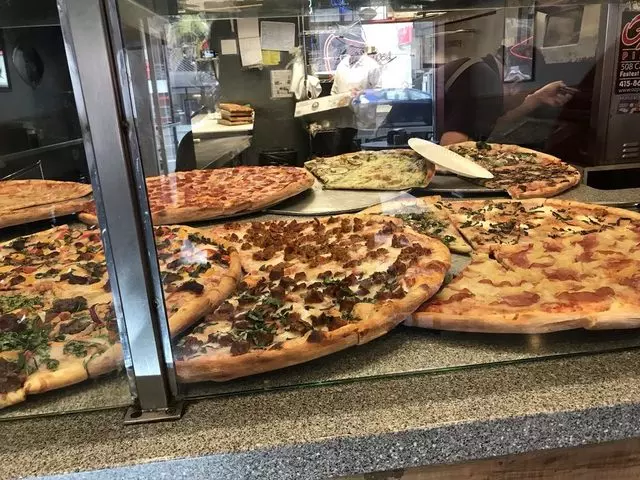 Oz Pizza
