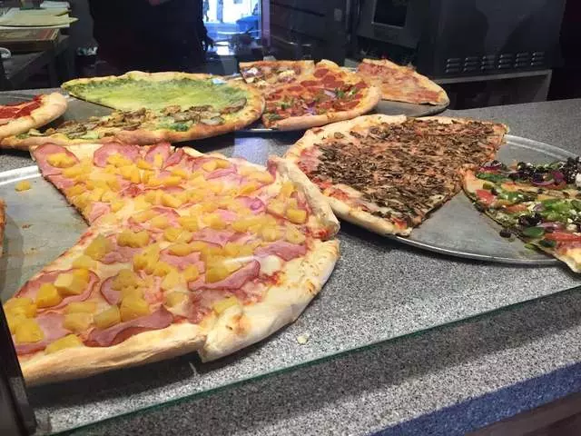 Oz Pizza