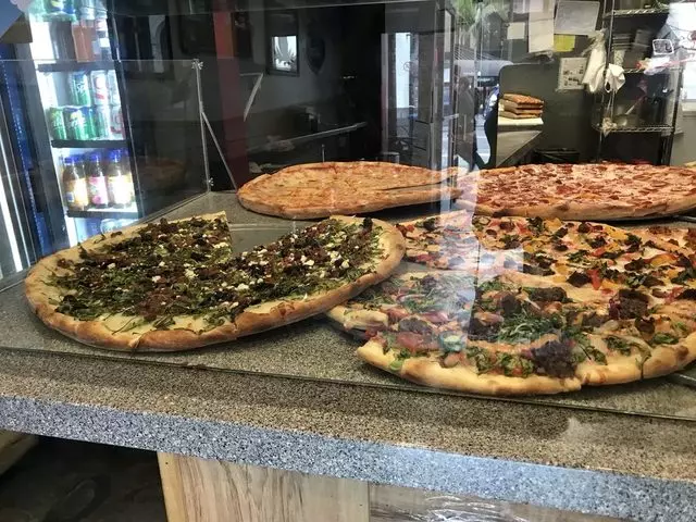 Oz Pizza