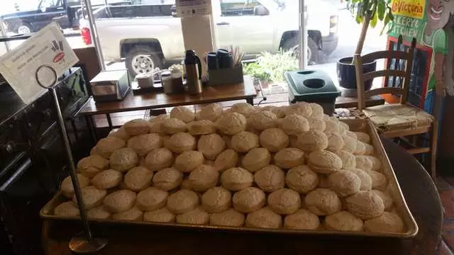 La Victoria Mexican Bakery & Cafe