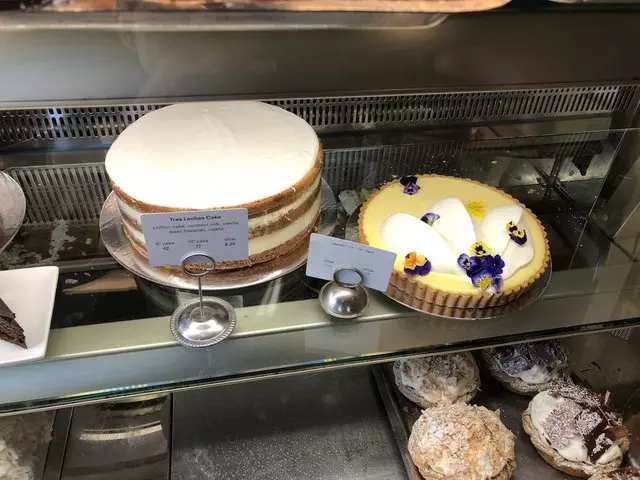 Tartine Bakery & Cafe
