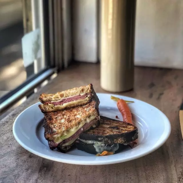 Tartine Bakery & Cafe
