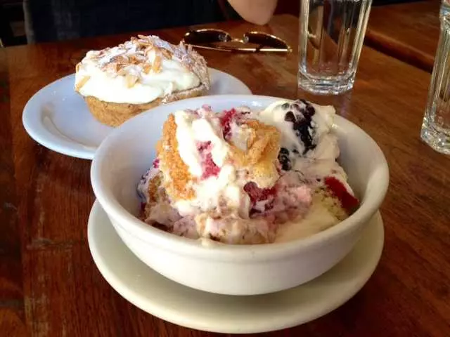 Tartine Bakery & Cafe