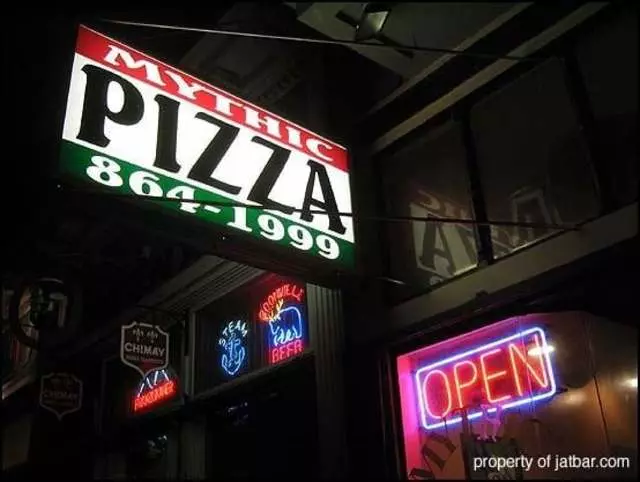 Mythic Pizza