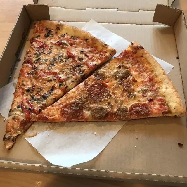 The Pizza Shop