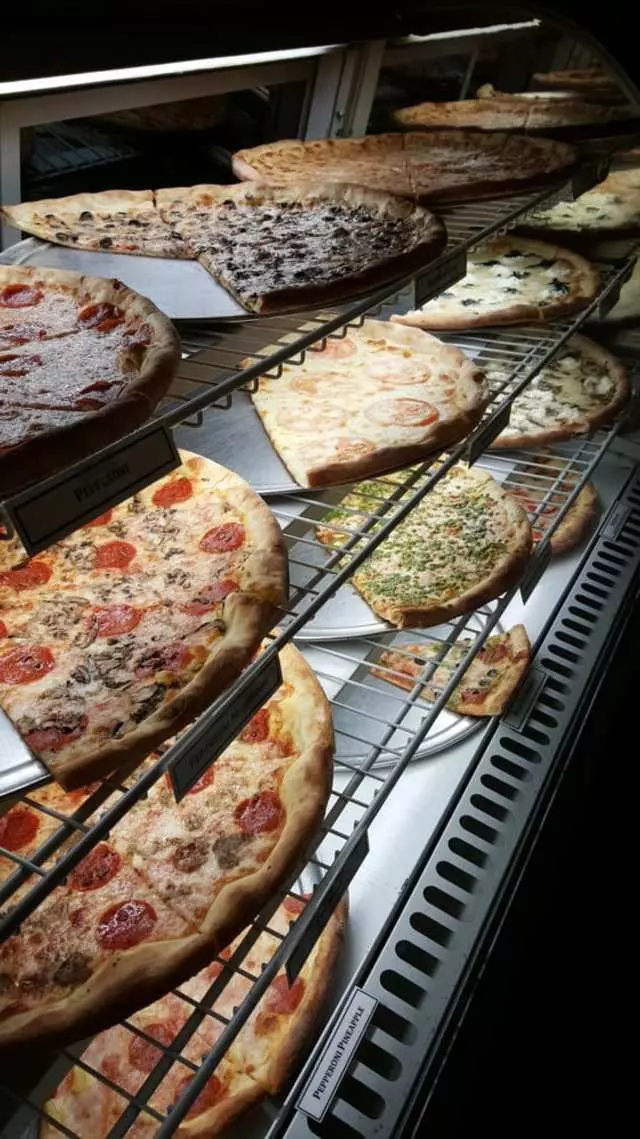 The Pizza Shop