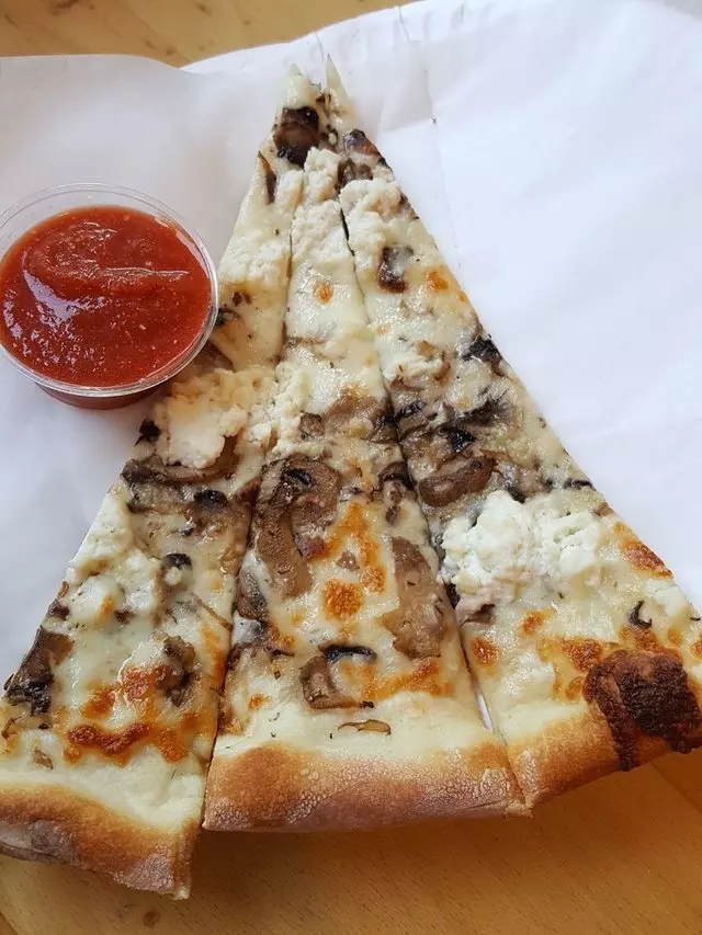 The Pizza Shop
