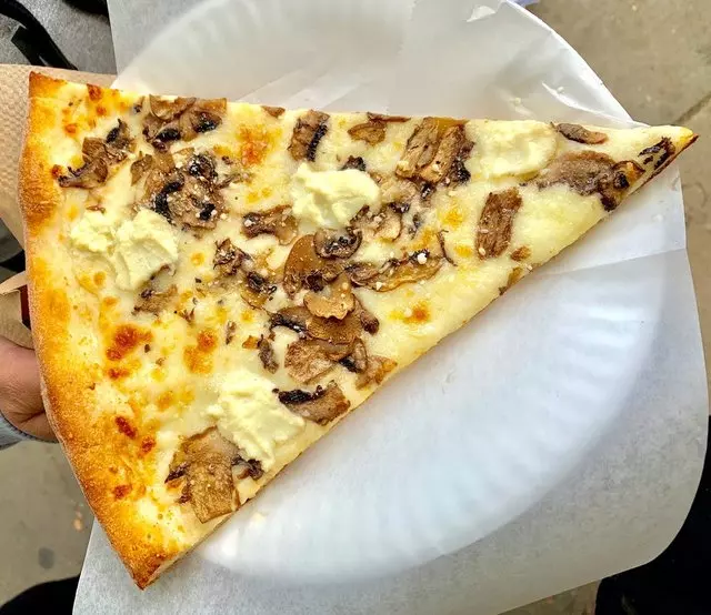 The Pizza Shop