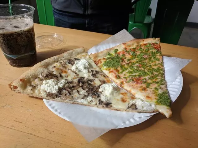 The Pizza Shop