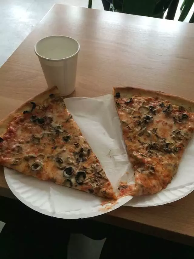 The Pizza Shop