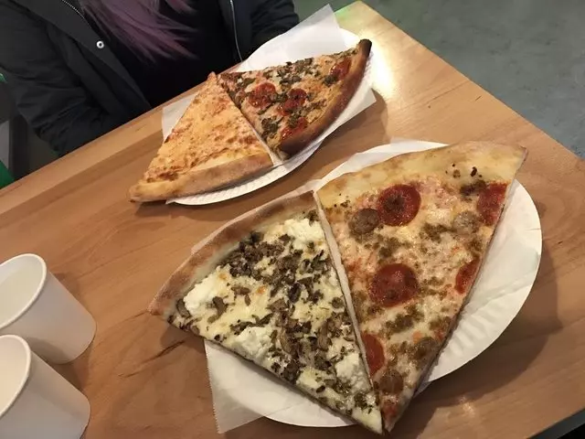 The Pizza Shop