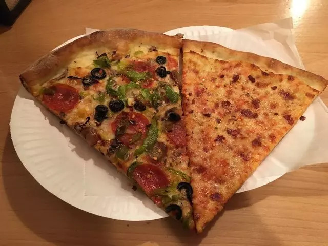 The Pizza Shop