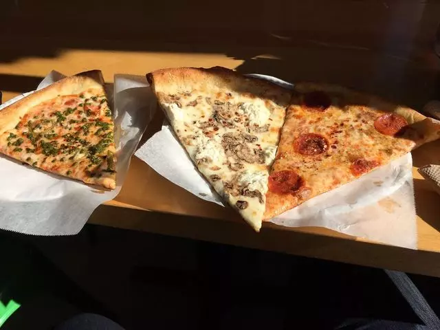The Pizza Shop