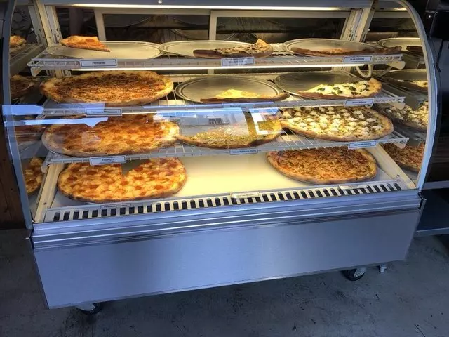 The Pizza Shop