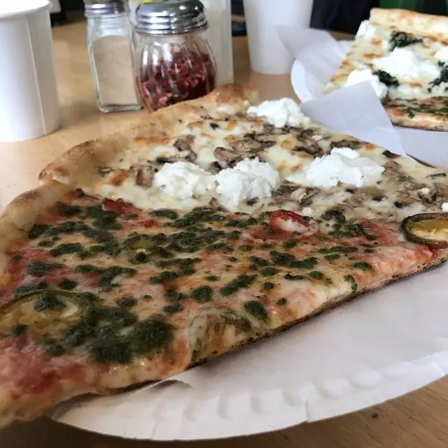 The Pizza Shop